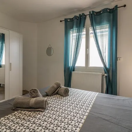 Les De Castel - Les Frenes Ferienhaus