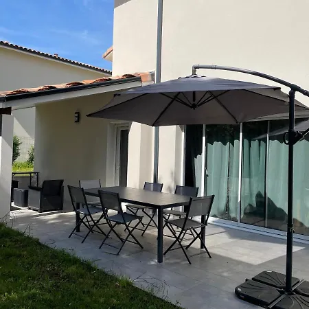 Les De Castel - Les Frenes *