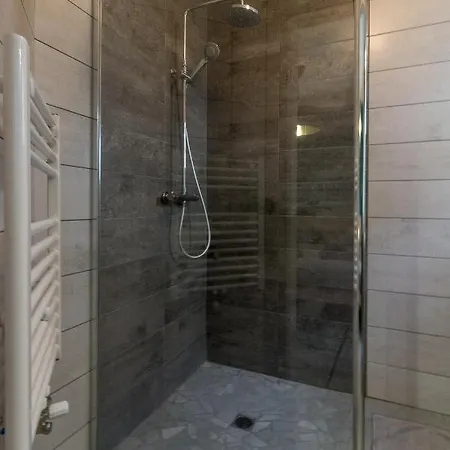 Les De Castel - Les Frenes Ferienhaus