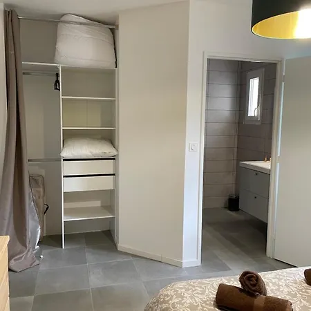 Holiday home Les De Castel - Les Frenes